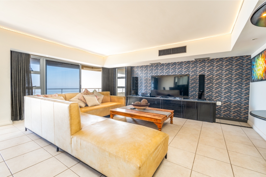 To Let 4 Bedroom Property for Rent in Sea Point Western Cape